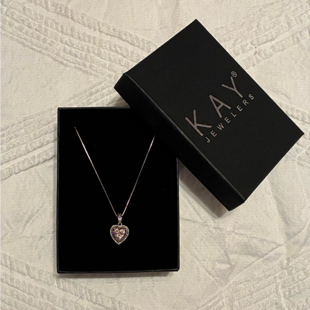 Kay Jewelers Heart Pendant Necklace NWOT